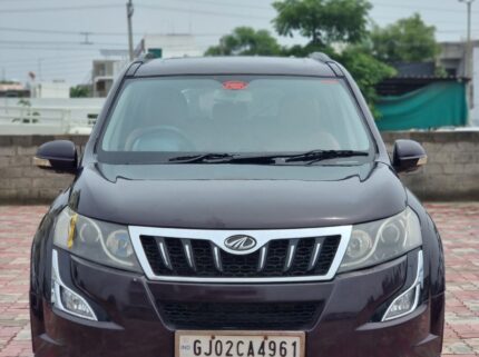 Second Hand XUV 500 W10